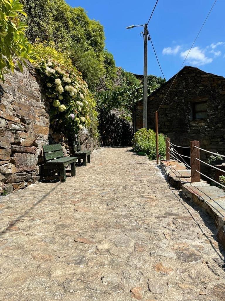 O Refugio Do Mineiro Apartment Arouca Luaran gambar
